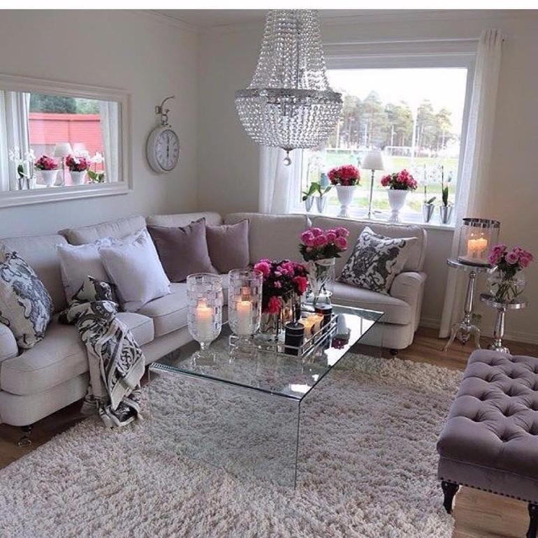 Feminine Touches To Add To Your Living Room