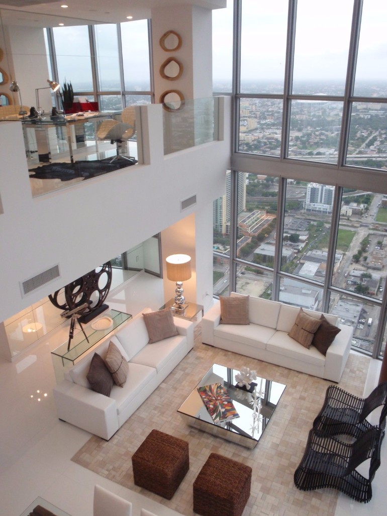 10 Loft-Style Living Room Design Ideas