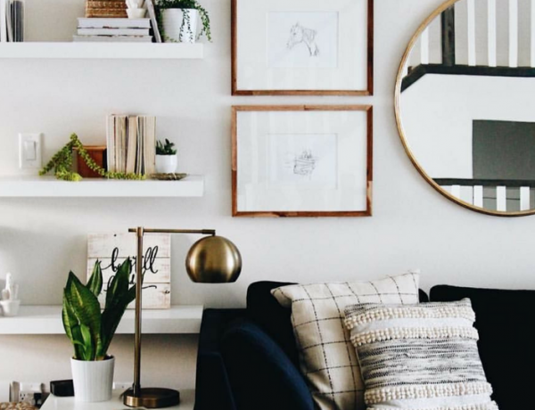 How to Use Living Room Wall Mirrors the Right Way_feat
