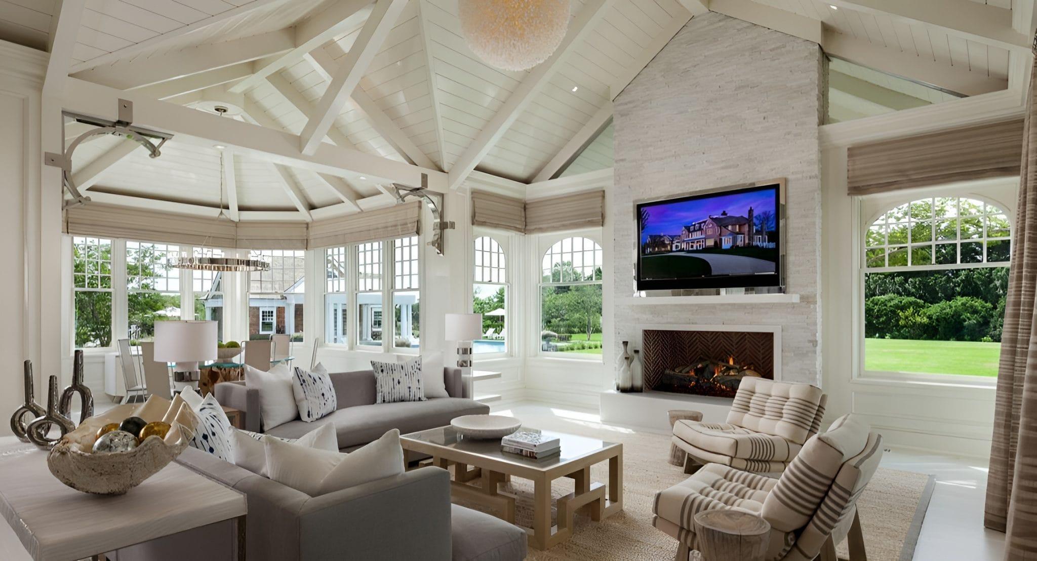 Create The Perfect Sunny Retreat With These Sunroom Ideas_4