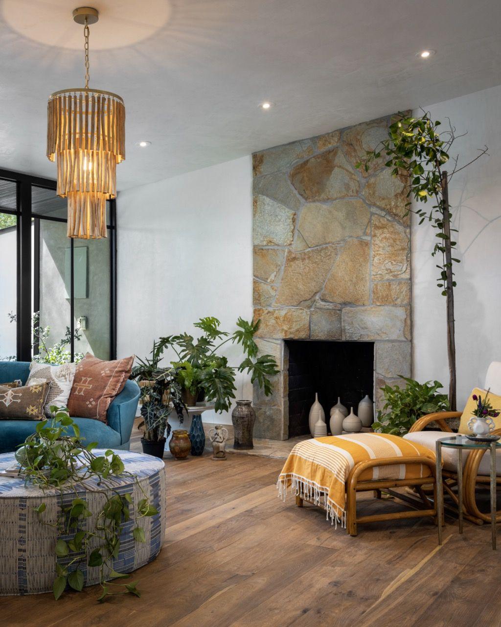 20 Boho Living Room Ideas for a More Relaxed Home_2